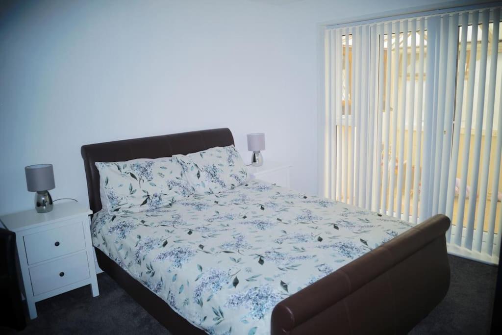 Luxurious Detached Bungalow Batley Luaran gambar