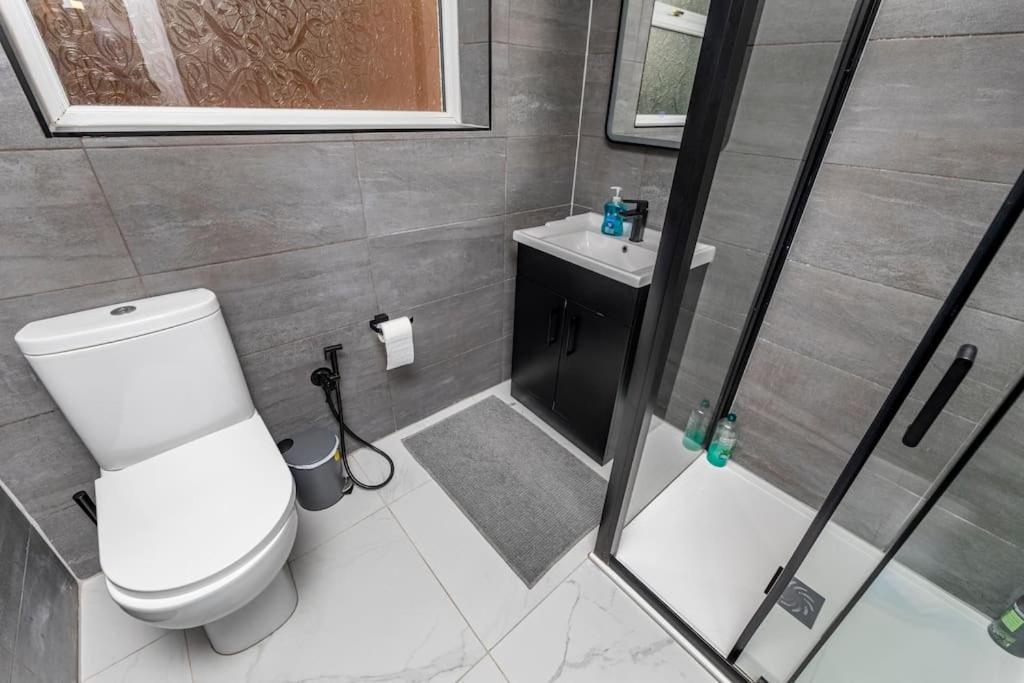 Luxurious Detached Bungalow Batley Luaran gambar